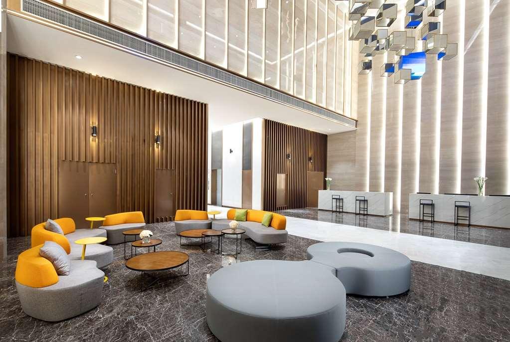Отель Wyndham Garden Guiyang Гуйян Интерьер фото